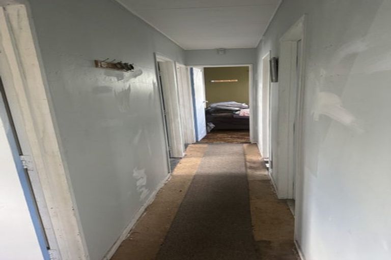 Photo of property in 24 Palgrave Avenue, Flaxmere, Hastings, 4120