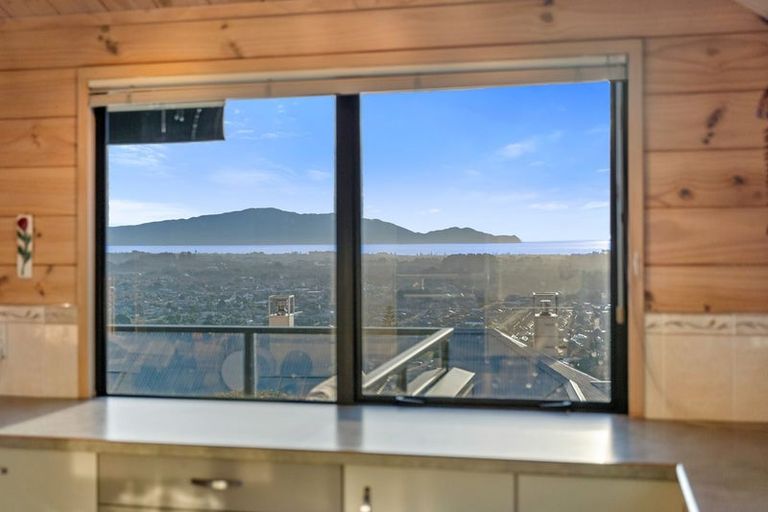 Photo of property in 53d Kotare Street, Waikanae, 5036