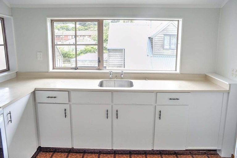 Photo of property in 4f Earp Street, Johnsonville, Wellington, 6037