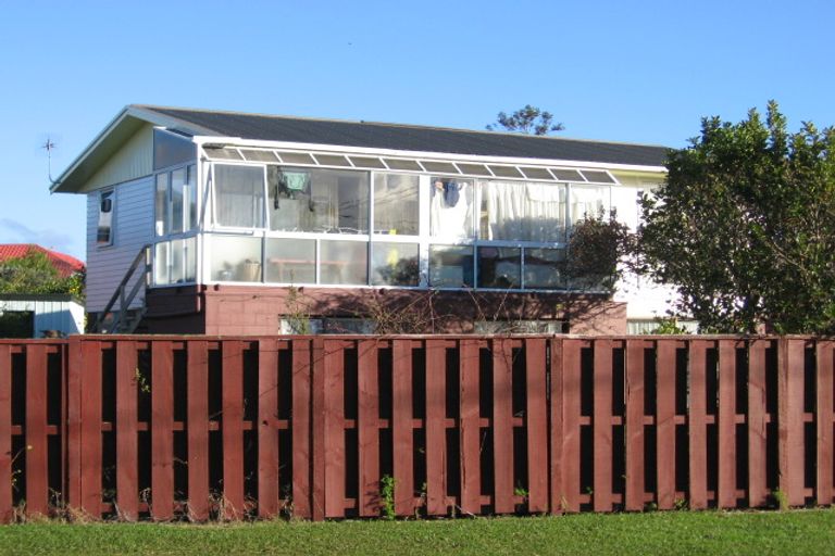 Photo of property in 31 Doment Crescent, Orewa, 0931