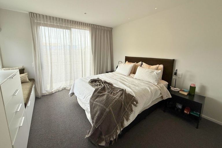 Photo of property in 2 Moonstone Street, Albert Town, Wanaka, 9305