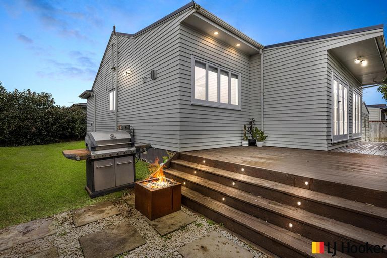 Photo of property in 49d Martyn Street, Waiuku, 2123