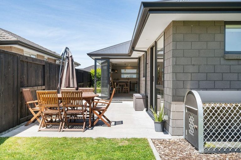 Photo of property in 1 Fetlock Way, Papamoa, 3118