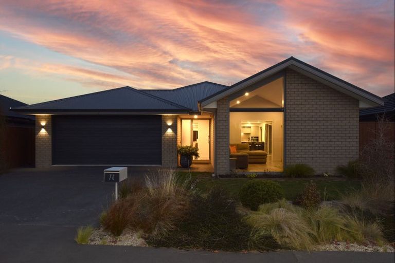 Photo of property in 76 Muirhill Street, Halswell, Christchurch, 8025