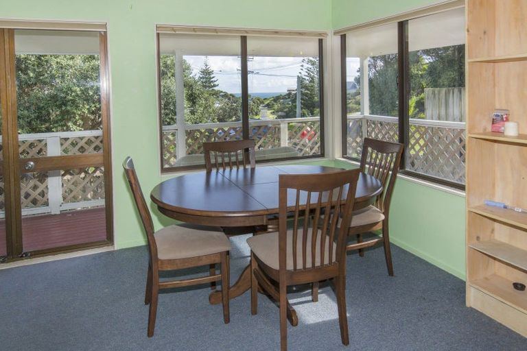 Photo of property in 5 Ripiro Drive, Baylys Beach, Dargaville, 0377