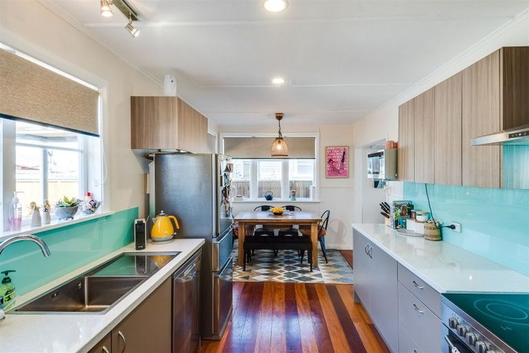 Photo of property in 143 Nuffield Avenue, Marewa, Napier, 4110