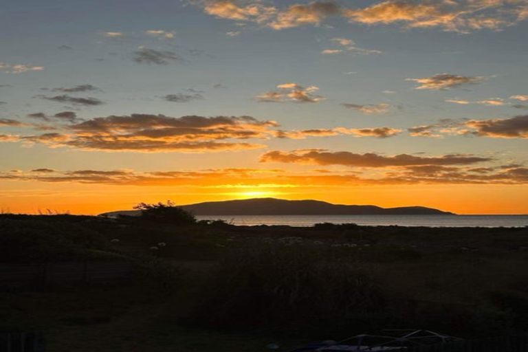 Photo of property in 35 Rodney Avenue, Te Horo Beach, Otaki, 5581