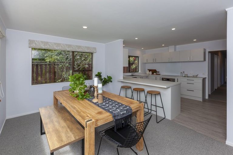 Photo of property in 57 Belvedere Avenue, Waikanae, 5036