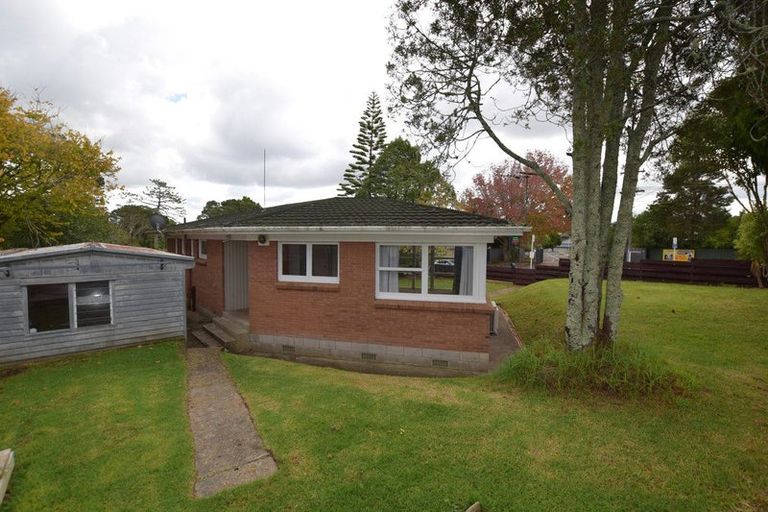 Photo of property in 46 Kaurilands Road, Titirangi, Auckland, 0604