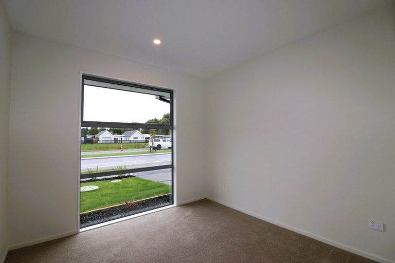 Photo of property in 3 Oakbridge Boulevard, Marshland, Christchurch, 8051