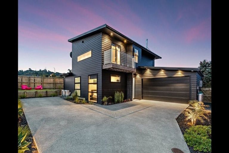 Photo of property in 22 Trevally Place, Snells Beach, 0920