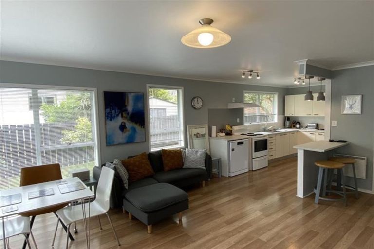 Photo of property in 1/5 Balmerino Avenue, Red Hill, Papakura, 2110