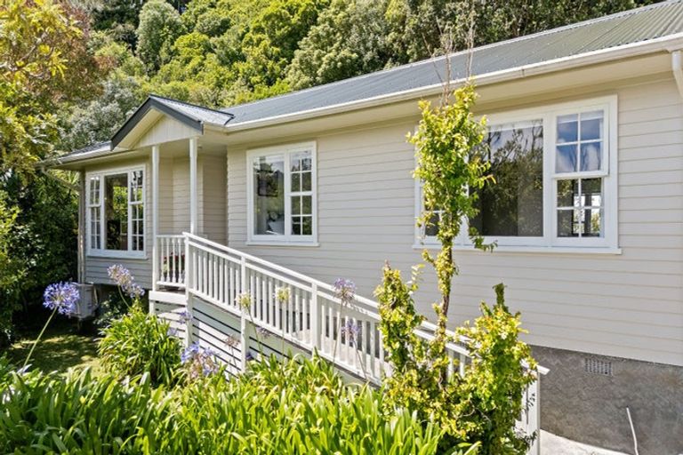 Photo of property in 7 Arden Way, Wilton, Wellington, 6012