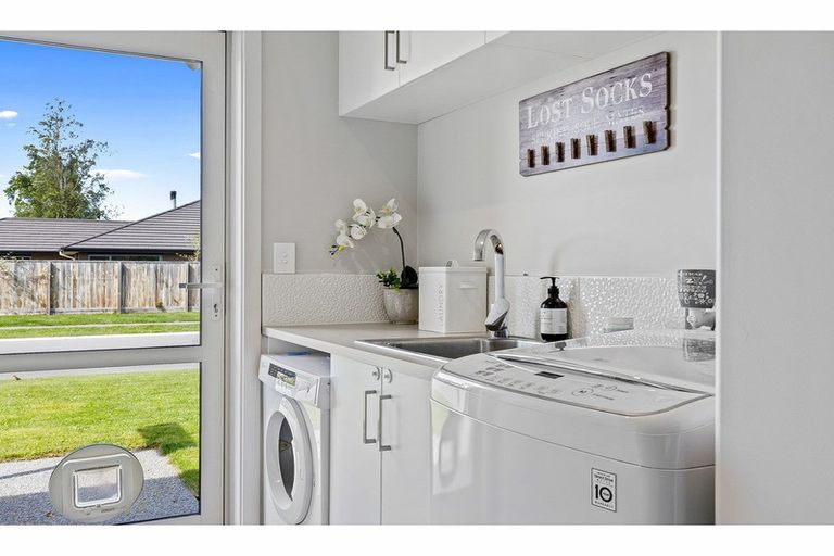 Photo of property in 77 Beaumont Drive, Rolleston, 7614