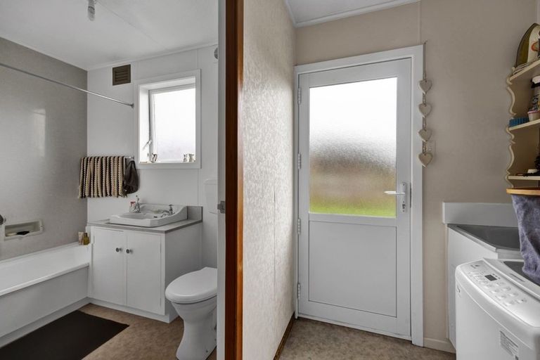 Photo of property in 43a Lismore Street, Strandon, New Plymouth, 4312