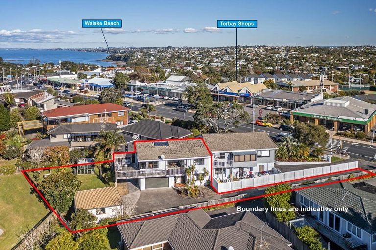 Photo of property in 2/983 Beach Road, Torbay, Auckland, 0630