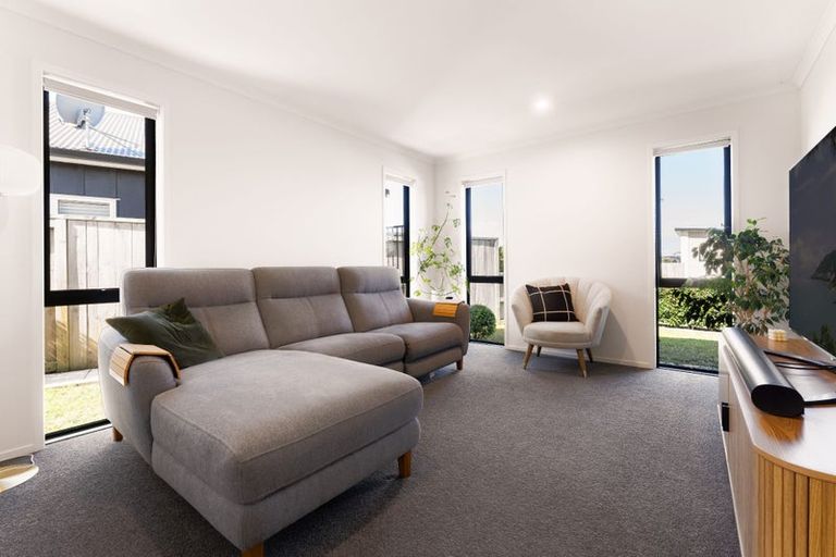 Photo of property in 29 Tiria Drive, Papamoa Beach, Papamoa, 3118