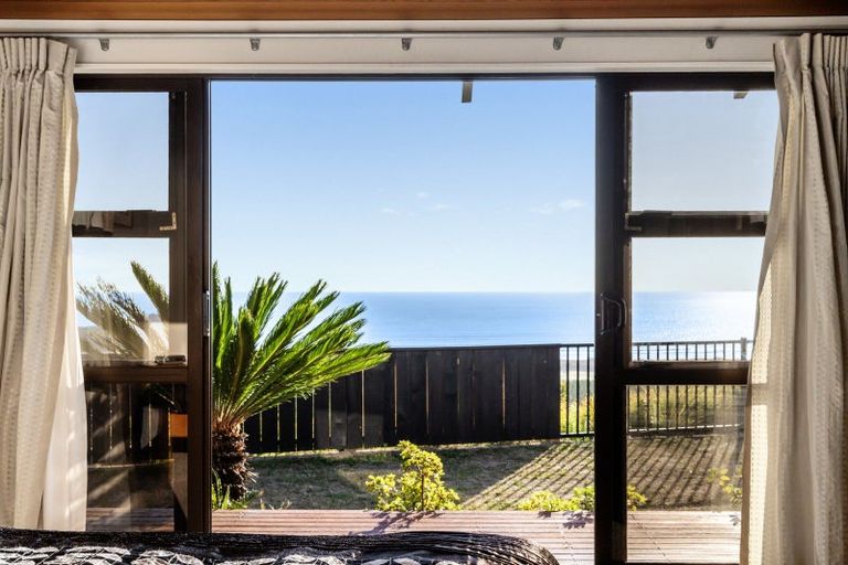 Photo of property in 34 Motutara Road, Muriwai, Waimauku, 0881