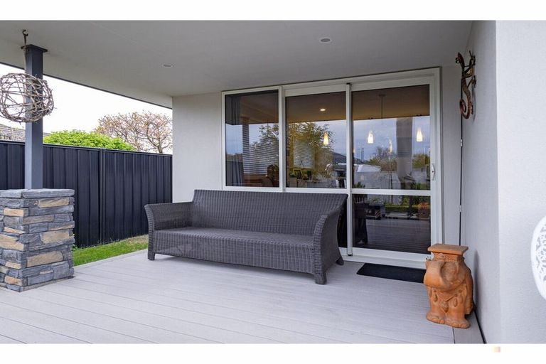 Photo of property in 16 Tancred Street, Geraldine, 7930