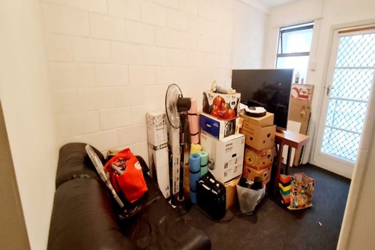 Photo of property in 2a Anzac Road, Otaki, 5512