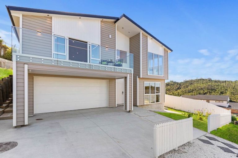 Photo of property in 35 Pacific Heights Road, Orewa, 0931
