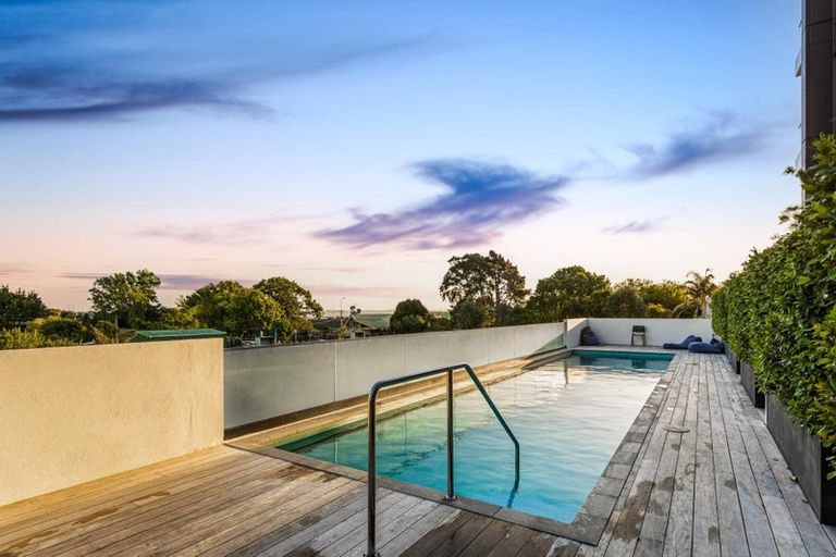 Photo of property in Frank Sargeson Apts, 103/80 Anzac Street, Takapuna, Auckland, 0622