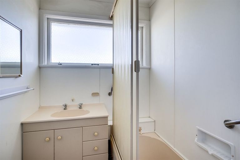 Photo of property in 38 Trinity Crescent, Pirimai, Napier, 4112