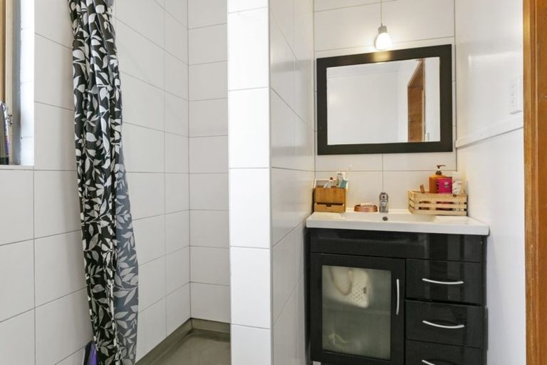 Photo of property in 80 Princes Street, Cambridge, 3434