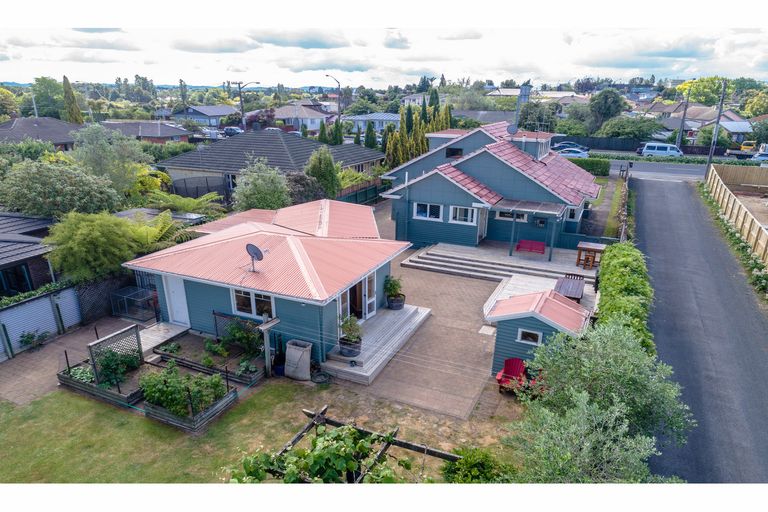 Photo of property in 372 Cobham Drive, Hillcrest, Hamilton, 3216