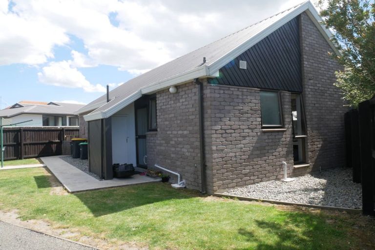 Photo of property in 60d Mcfaddens Road, St Albans, Christchurch, 8052