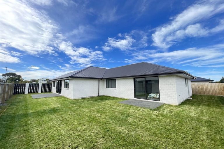 Photo of property in 33 Russell Lilley Drive, Rolleston, 7614
