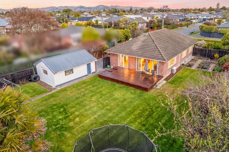 Photo of property in 27 Bourne Crescent, Papanui, Christchurch, 8053