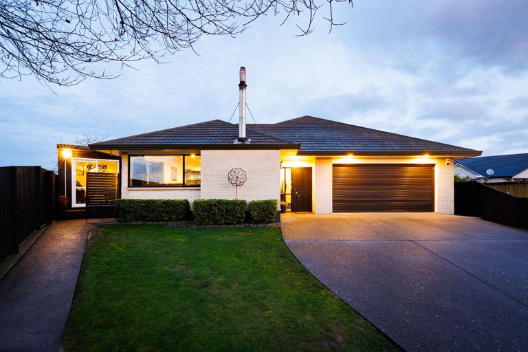 Photo of property in 28 Jefferson Crescent, Milson, Palmerston North, 4414