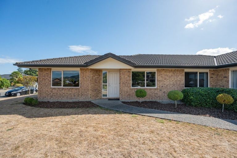 Photo of property in 1 Woodstock Place, Stoke, Nelson, 7011