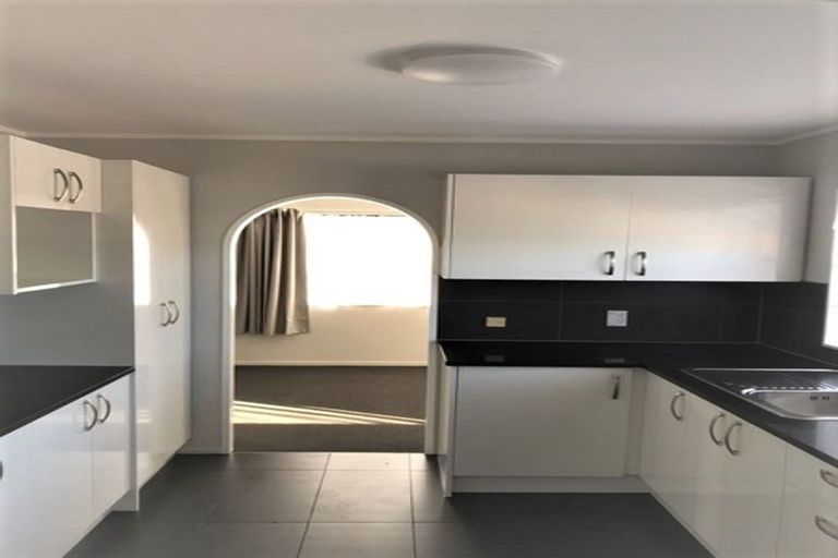 Photo of property in 23 Addison Drive, Glendene, Auckland, 0602