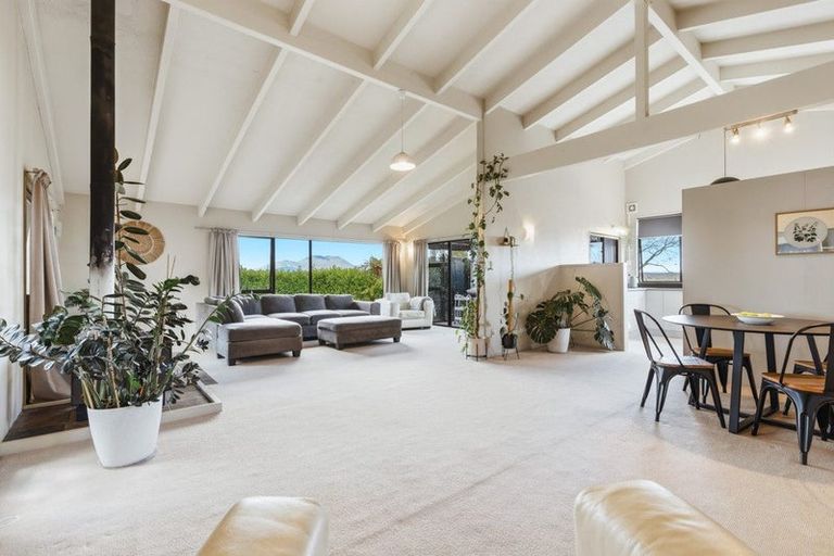 Photo of property in 1/16 Isobel Street, Acacia Bay, Taupo, 3330