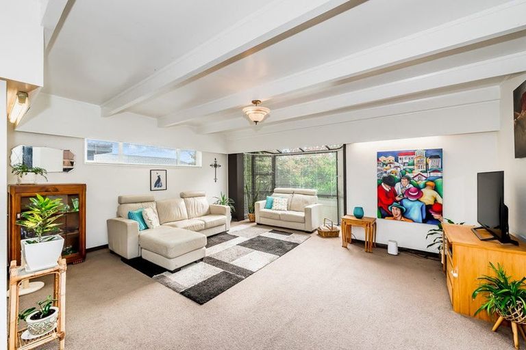 Photo of property in 30 Rimu Street, Waikanae, 5036