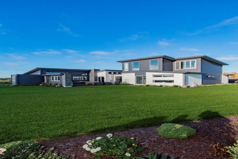 Photo of property in 692 Marshland Road, Ouruhia, Christchurch, 8083