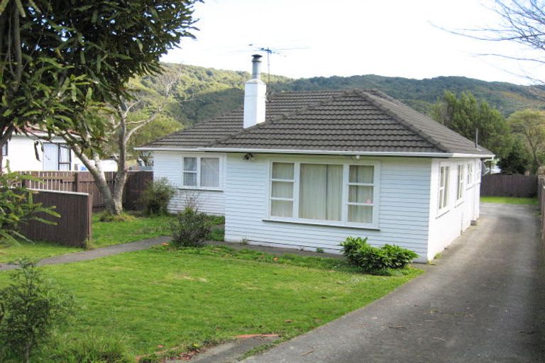 Photo of property in 60 Coast Road, Wainuiomata, Lower Hutt, 5014