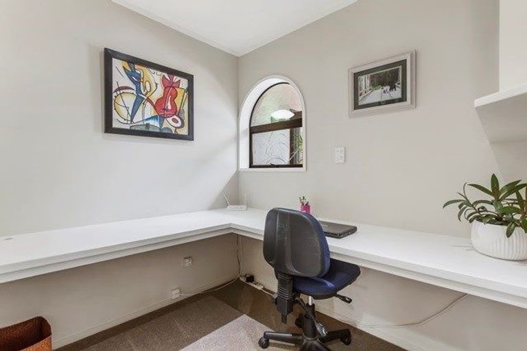 Photo of property in 11 Himalaya Crescent, Lynfield, Auckland, 1042