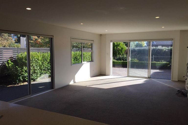 Photo of property in 8 Seager Lane, Hillmorton, Christchurch, 8024