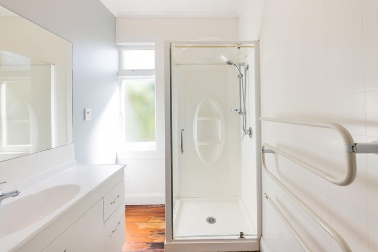 Photo of property in 7 Karaka Street, Hokowhitu, Palmerston North, 4410