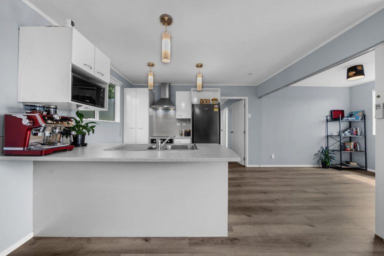 Photo of property in 2/10 Norrie Smith Avenue, Flat Bush, Auckland, 2023