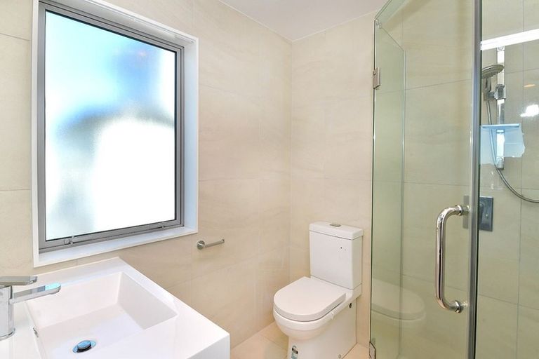 Photo of property in 23 Galbraith Greens, Silverdale, 0932