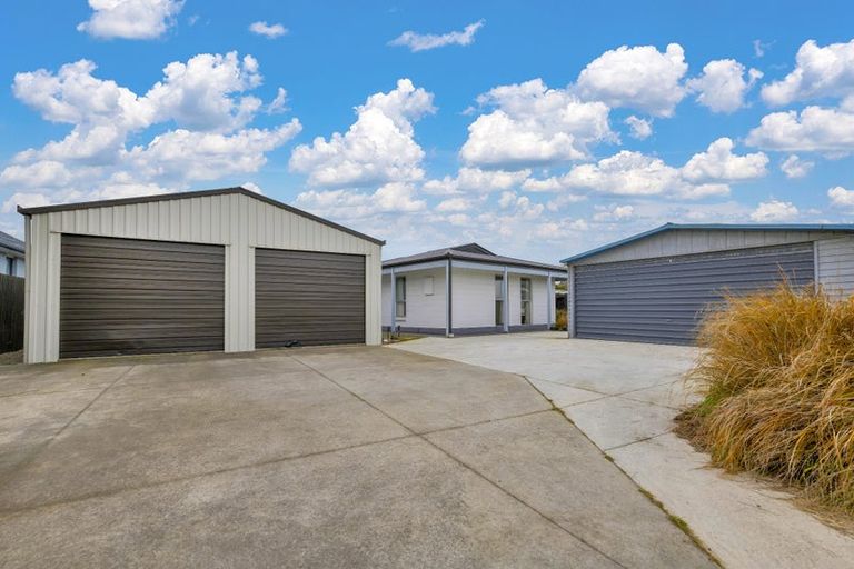 Photo of property in 28 Willock Street, Kaiapoi, 7630