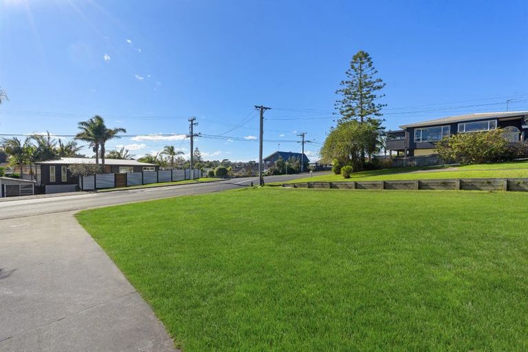 Photo of property in 24a Bay Street, Red Beach, 0932