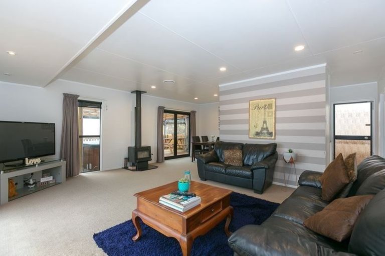 Photo of property in 121 Parklands Avenue, Bell Block, New Plymouth, 4312