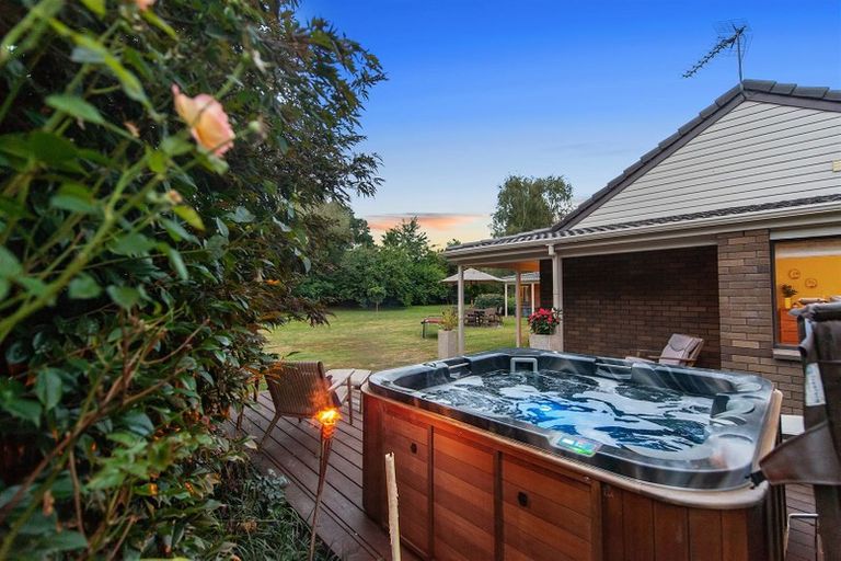 Photo of property in 13 Woodside Road, Matangi, Hamilton, 3284