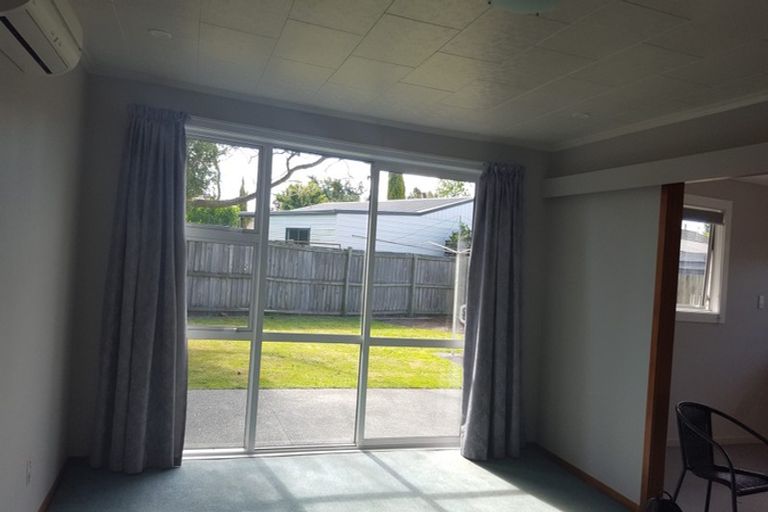 Photo of property in 14 Gibson Drive, Hornby, Christchurch, 8042