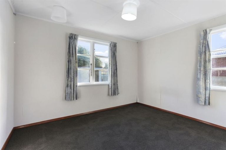Photo of property in 29 Rowcliffe Crescent, Avonside, Christchurch, 8061